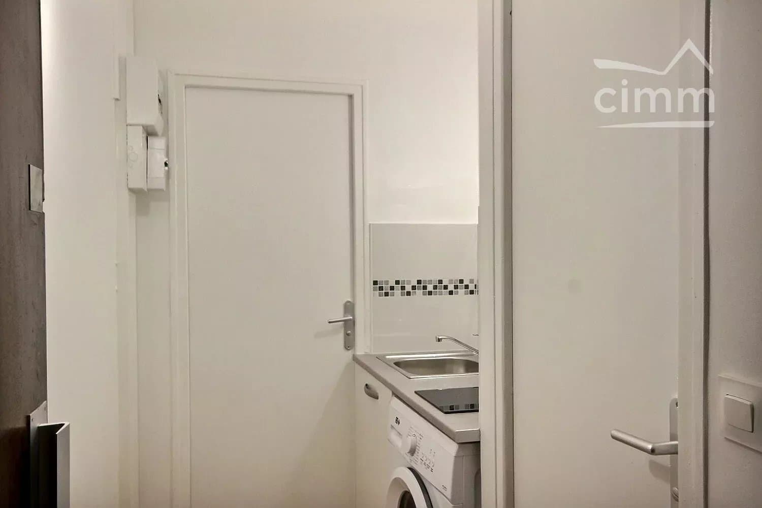 Studio de 23,22 m² à COURBEVOIE - Miniature 6