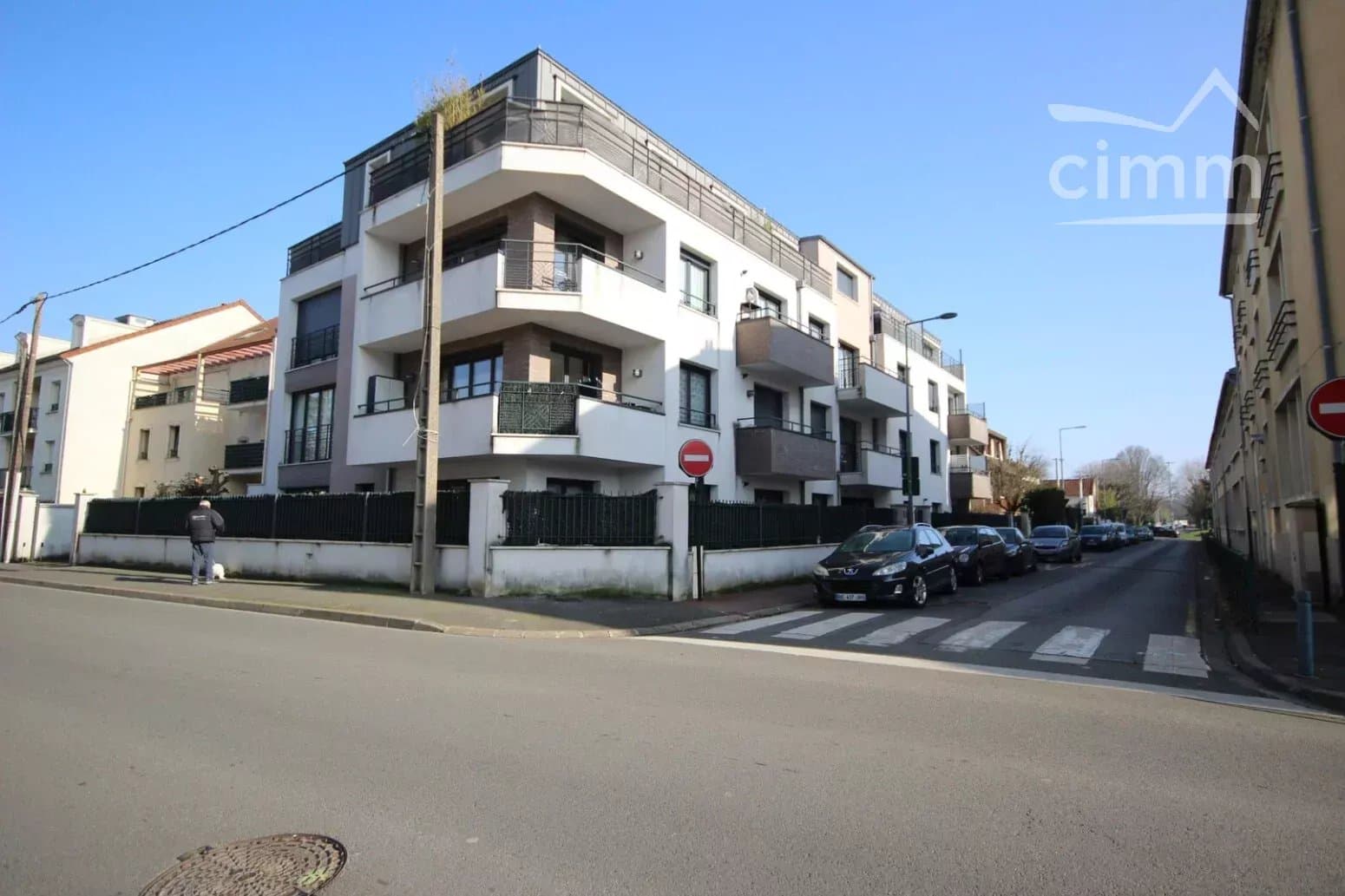 A VENDRE STUDIO A NOISY LE GRAND - Miniature 12