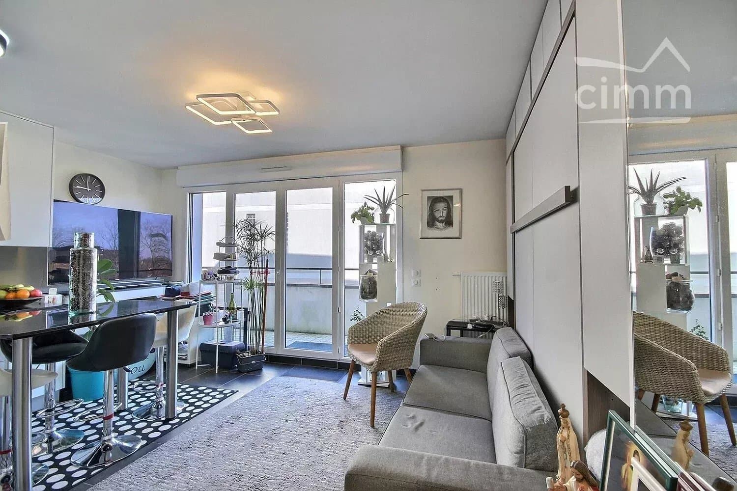 A VENDRE STUDIO A NOISY LE GRAND - Miniature 2